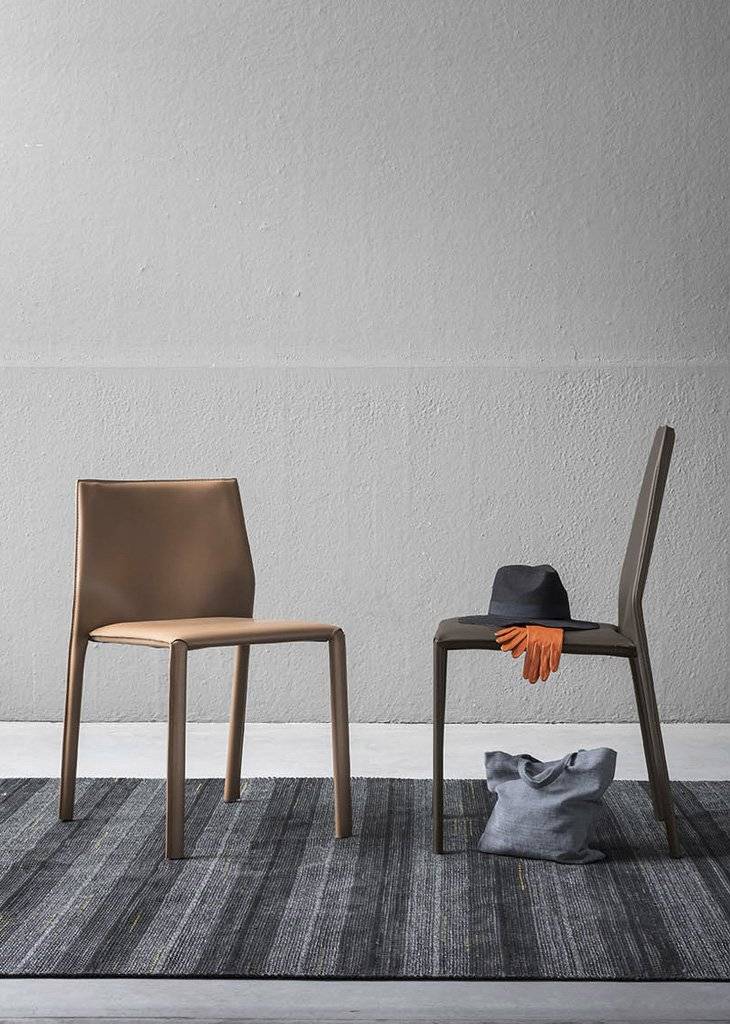 LA CHAISE QUI S'ADAPTE À TOUS LES ESPACES