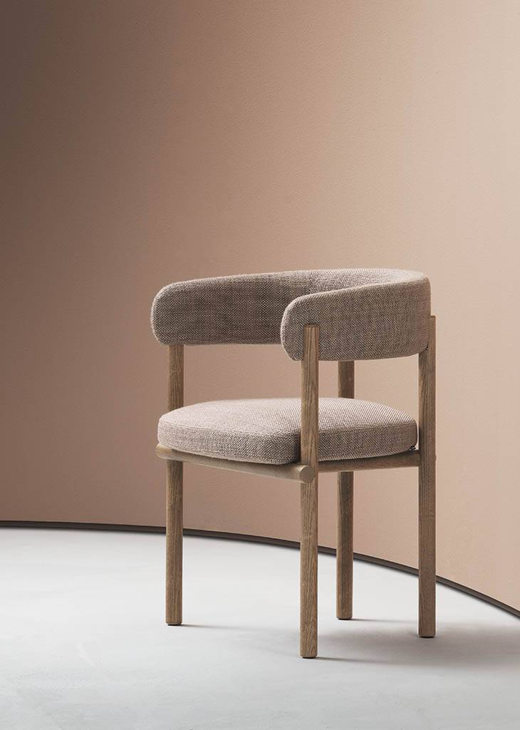 LA CHAISE QUI S'ADAPTE À TOUS LES ESPACES