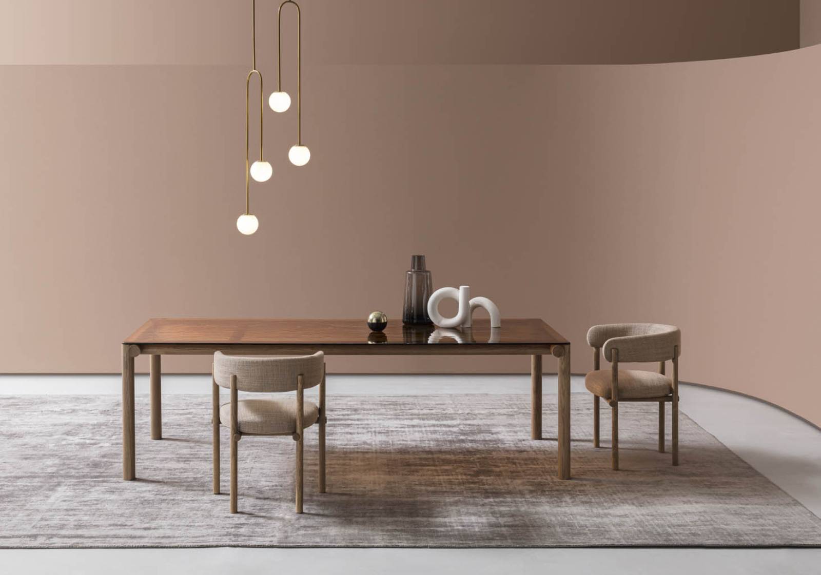 LA TABLE QUI RASSEMBLE