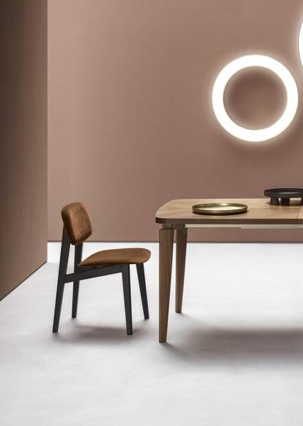 LA CHAISE QUI S'ADAPTE À TOUS LES ESPACES
